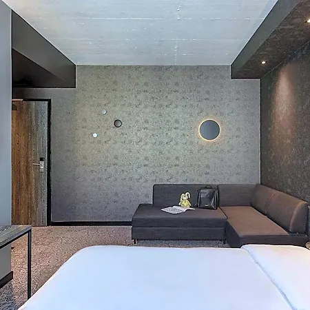 Ibis Styles 3*